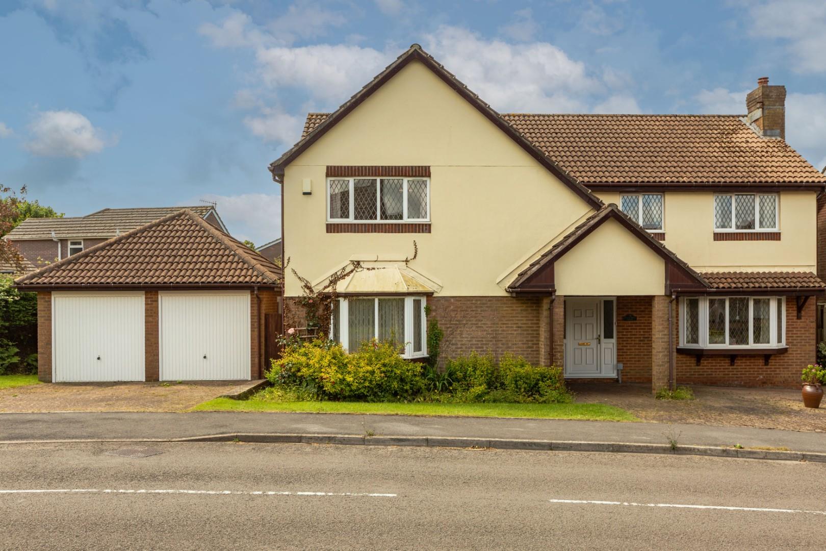 Ffordd Draenen Ddu, West Cross, Newton, Swansea, SA3 5RP